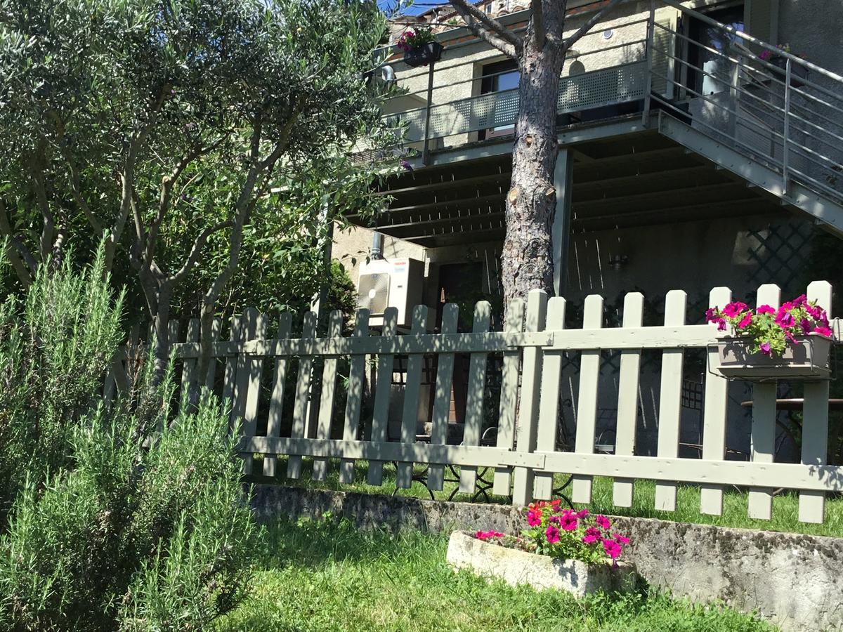 Bed and Breakfast La Cabane De Pepe Emilien Chomérac Zewnętrze zdjęcie